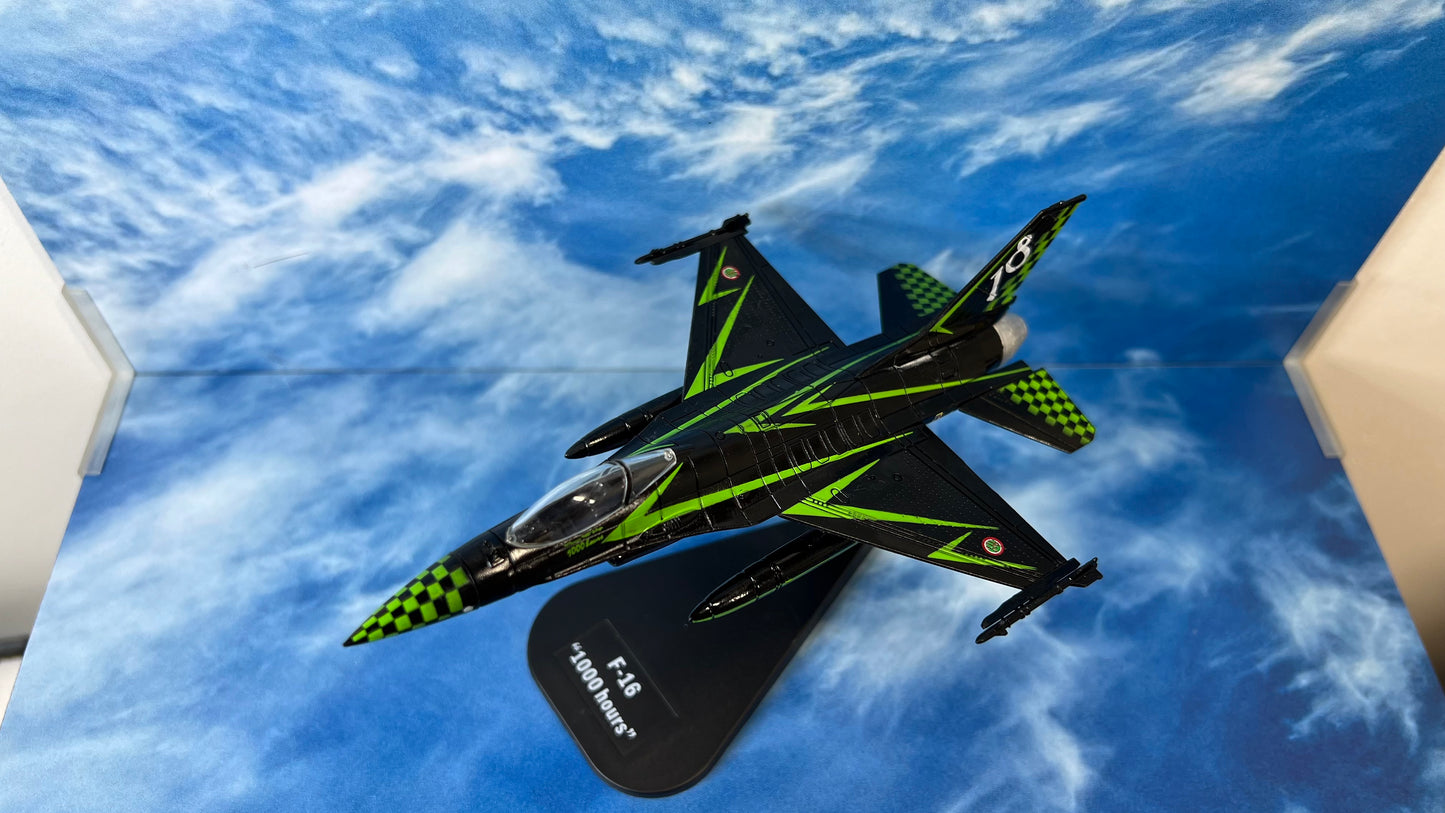 Italeri 1:100 Die-Cast LOCKHEED MARTIN - F-16 ADF FIGHTING FALCON 1000 HOURS IAF