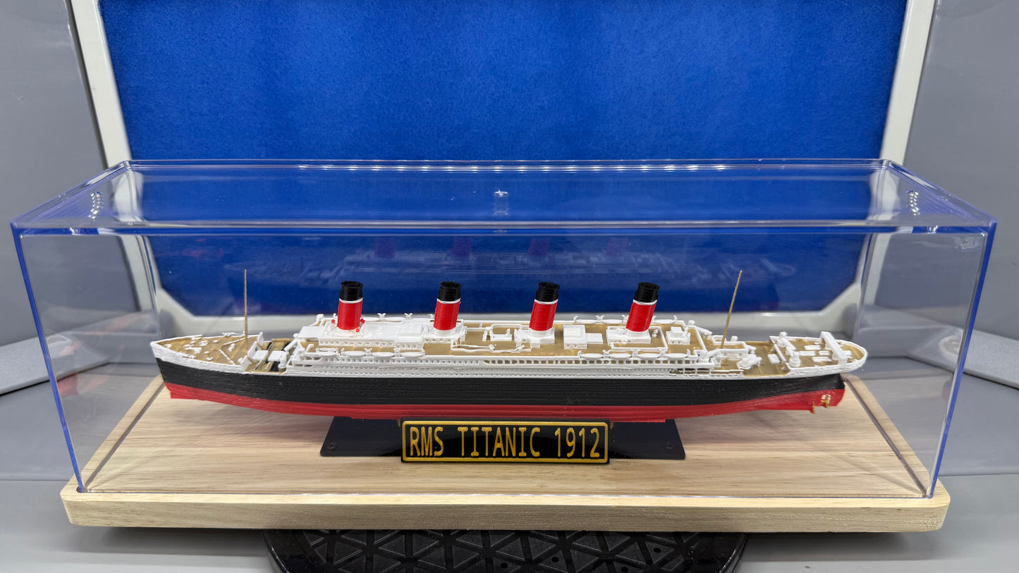 1/1000 Full Coulour 3D Printed RMS Titanic w/Masts & Plaque in Wooden Base Display Case 32X9X10.5cm