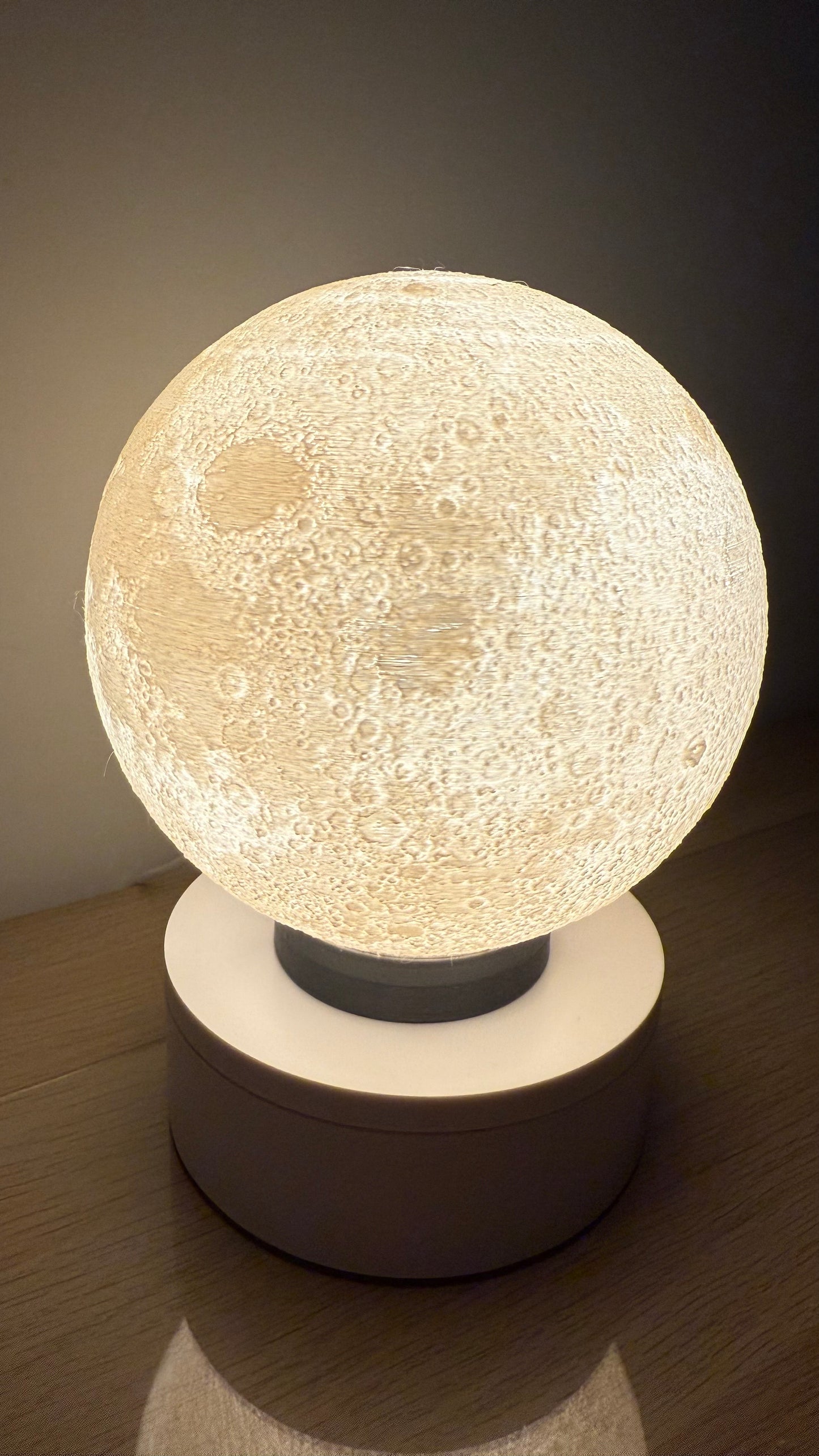 Detail Custom Design 3D Printed The Moon USB Desk Night Light 13X13X13cm Relive the Moon Landing in Your Bedroom!