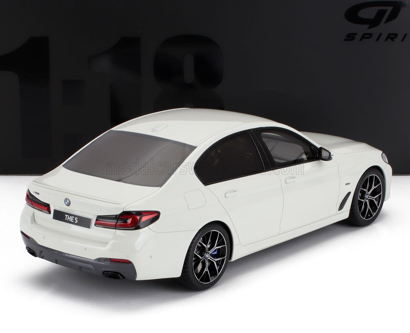 1/18 GT-SPIRIT BMW - 5-SERIES 545e xDRIVE M-SPORT (F90) 2023 - WHITE