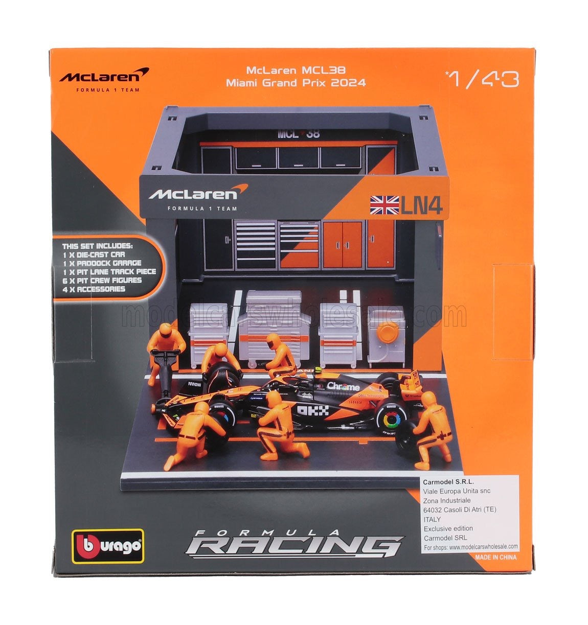 BURAGO - 1/43 - McLAREN - F1 MCL38 DIORAMA GARAGE PIT-STOP TEAM MCLAREN N 4 SEASON 2024 LANDO NORRIS WITH CREW FIGURE AND ACCESSORIES