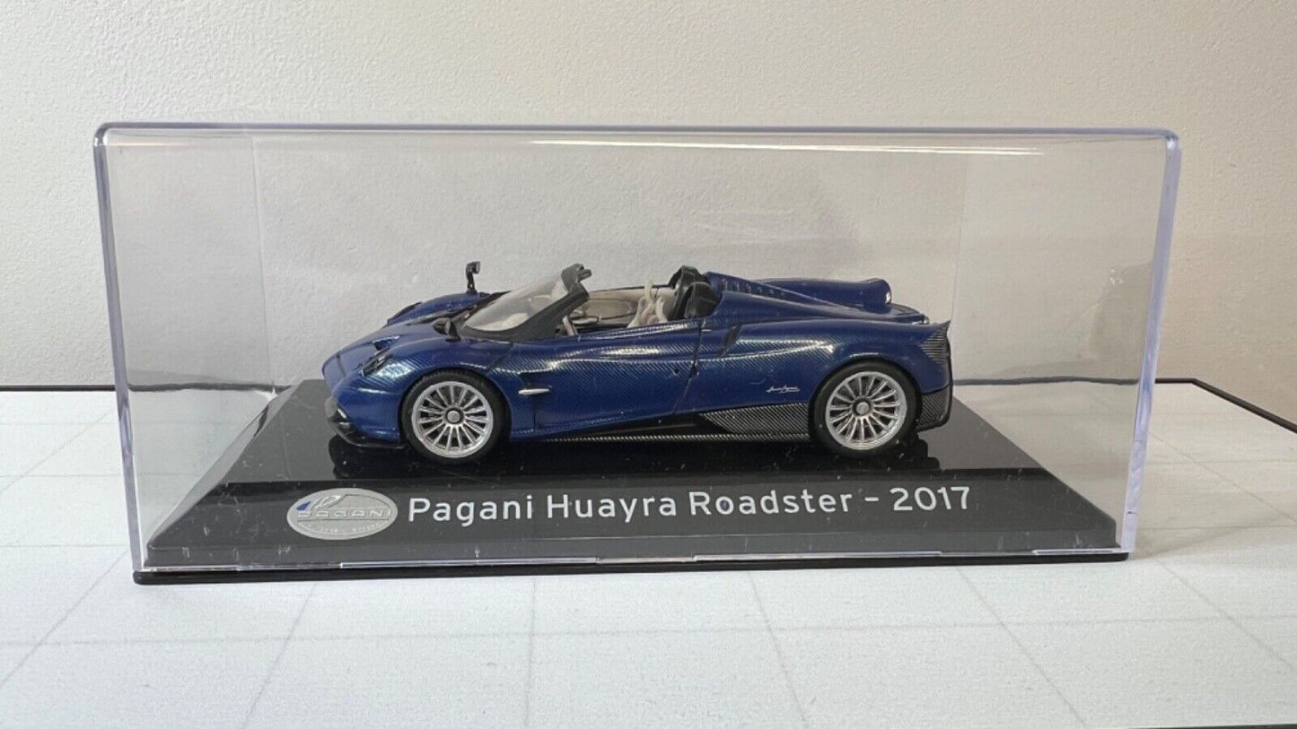Custom Super Detail 1:43 Die-Cast Pagani Huayra Roadster 2017 Blue Carbon in Display Case