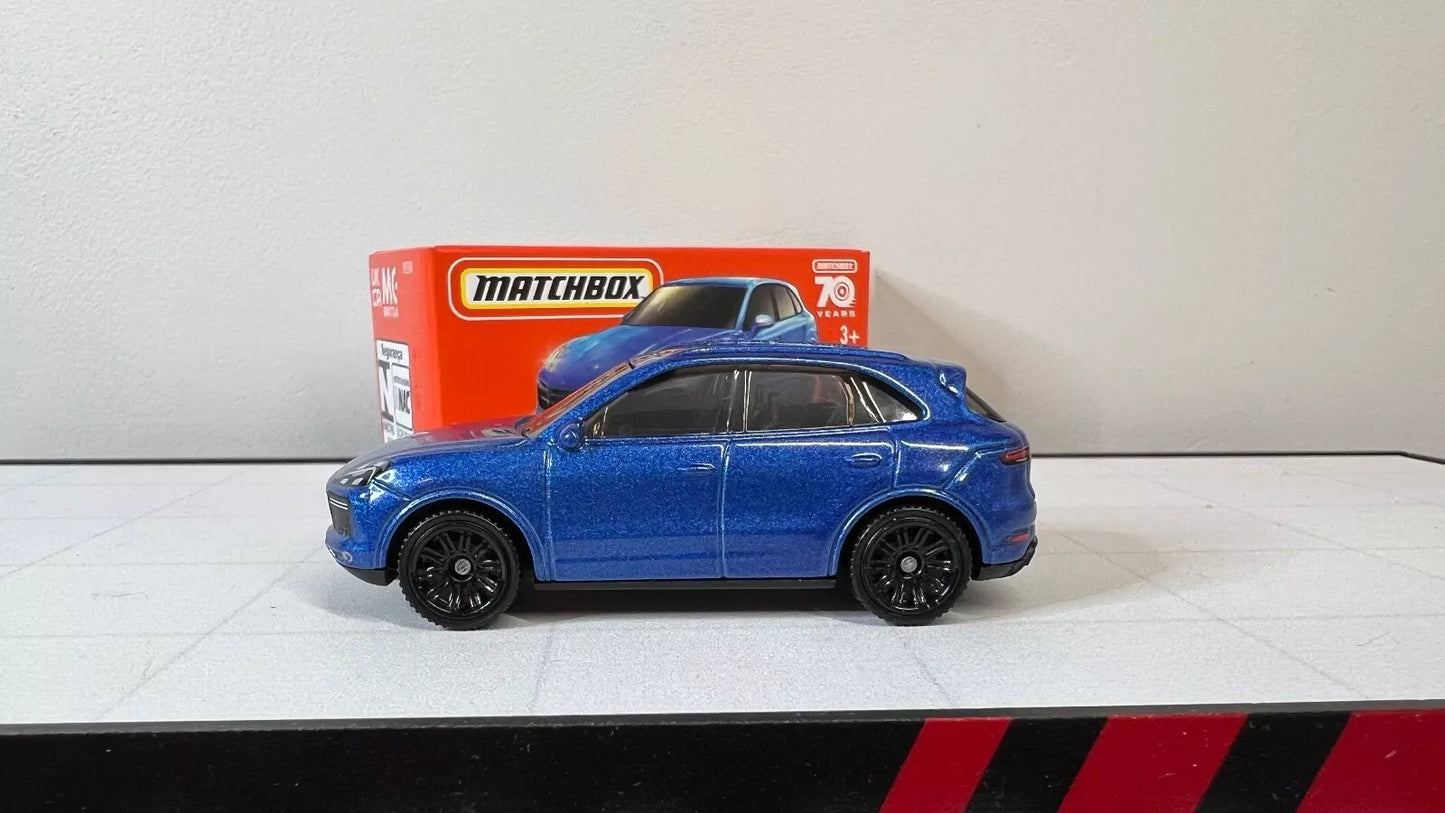 2023 Matchbox Power Grab 78/100 PORSCHE Cayenne Turbo Blue Metallic 70 Years New