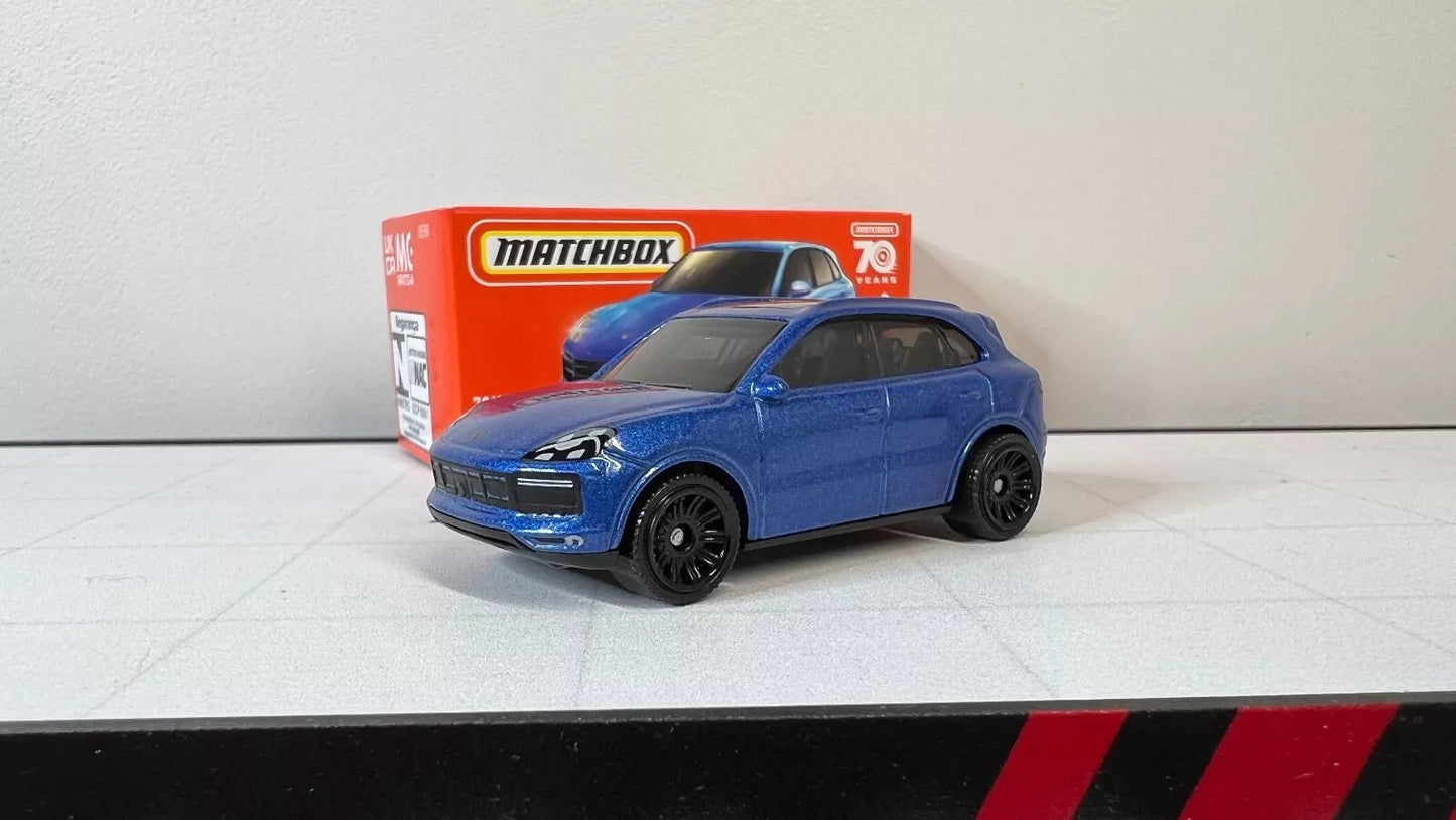 2023 Matchbox Power Grab 78/100 PORSCHE Cayenne Turbo Blue Metallic 70 Years New