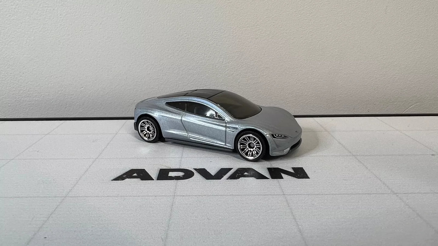 2023 Matchbox Power Grabs #91/100 TESLA ROADSTER Silver 70 Years Special Box
