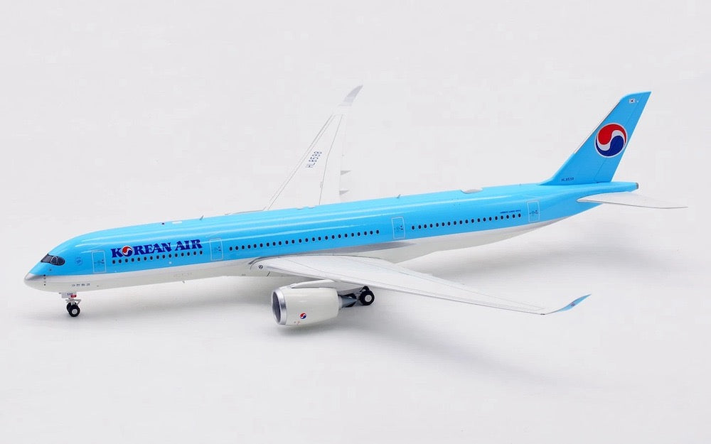 1/200 Die-Cast Aircraft