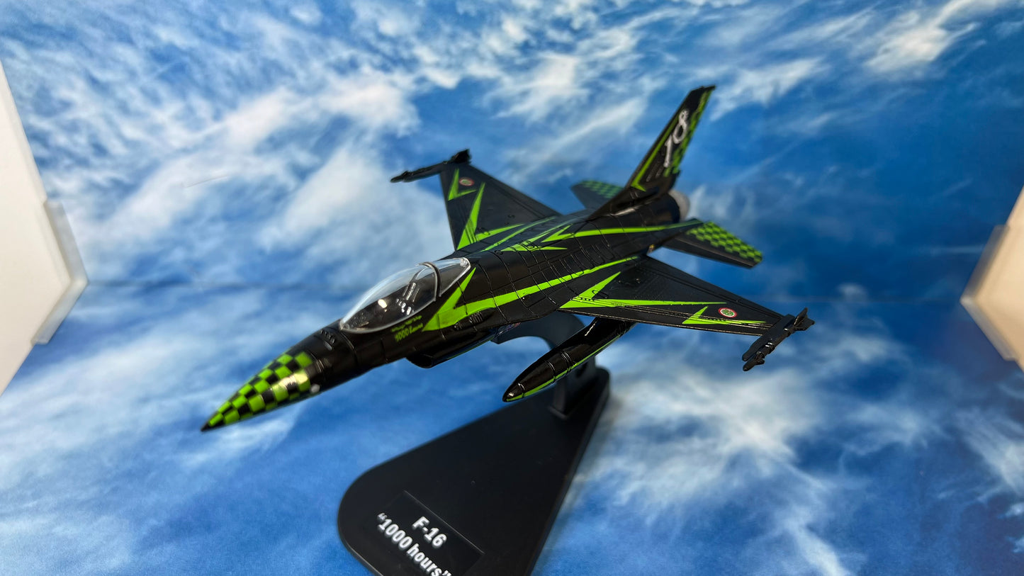 Italeri 1:100 Die-Cast LOCKHEED MARTIN - F-16 ADF FIGHTING FALCON 1000 HOURS IAF