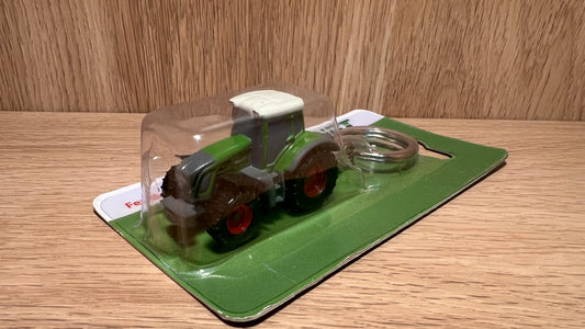 1/87 UNIVERSAL HOBBIES Metal FENDT KEYRING 939 VARIO TRACTOR 2015