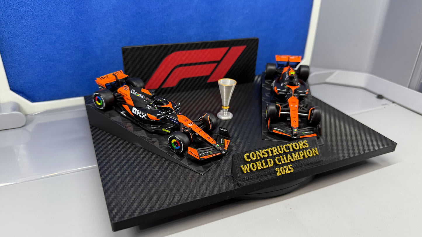 1/43 Die-Cast McLaren F1 Constructors World Champion Carbon Fibre Finish Diorama Set w/ LN4 Lando Norris OP81 Oscar Piastri & Replica Trophy