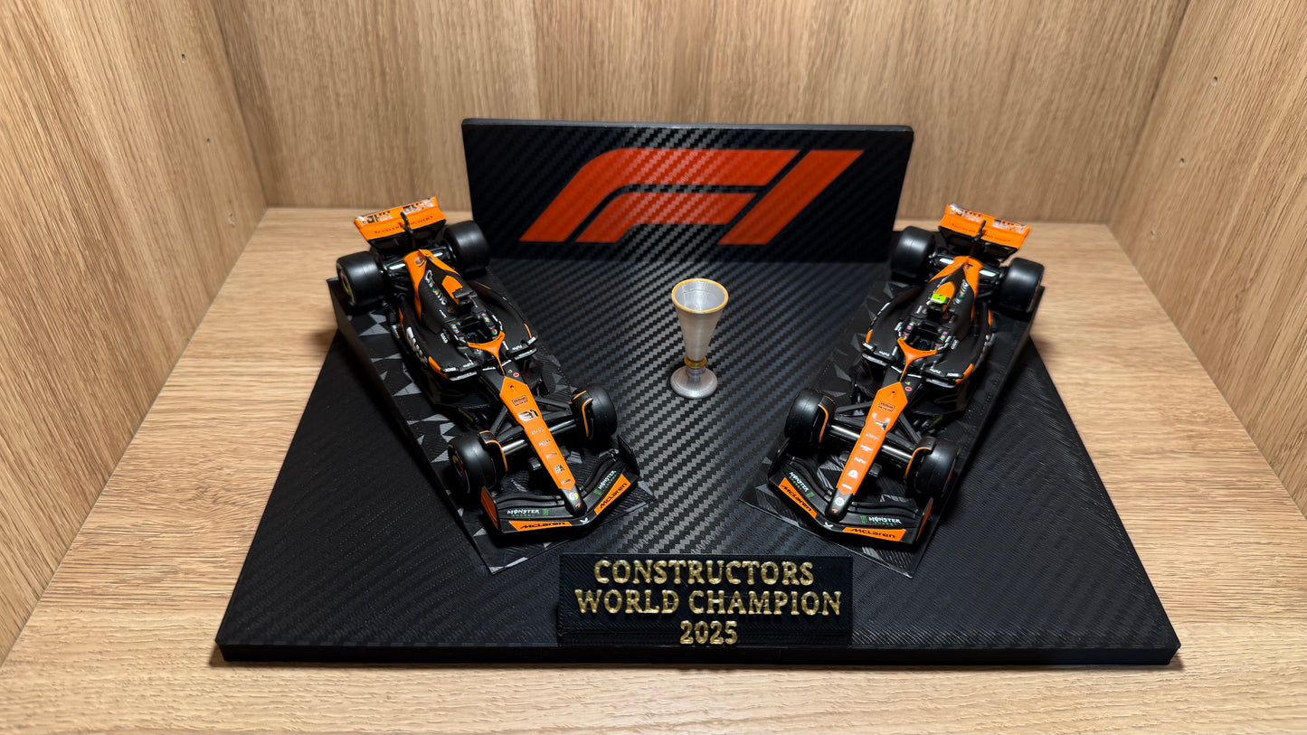 1/43 Die-Cast McLaren F1 Constructors World Champion Carbon Fibre Finish Diorama Set w/ LN4 Lando Norris OP81 Oscar Piastri & Replica Trophy