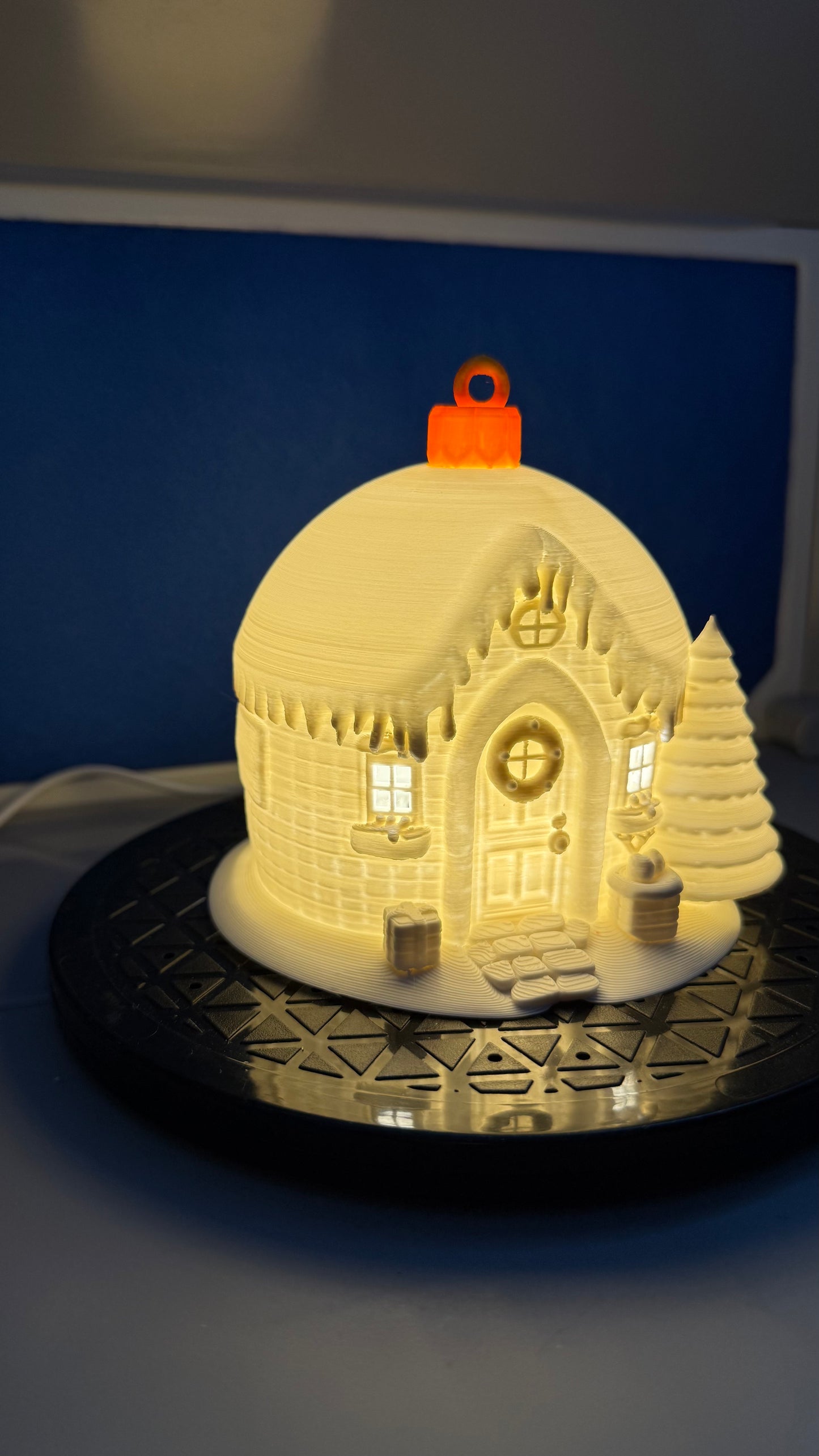 Light Up Christmas Snow Dome House Light USB LED Light 12.5X12.5cm