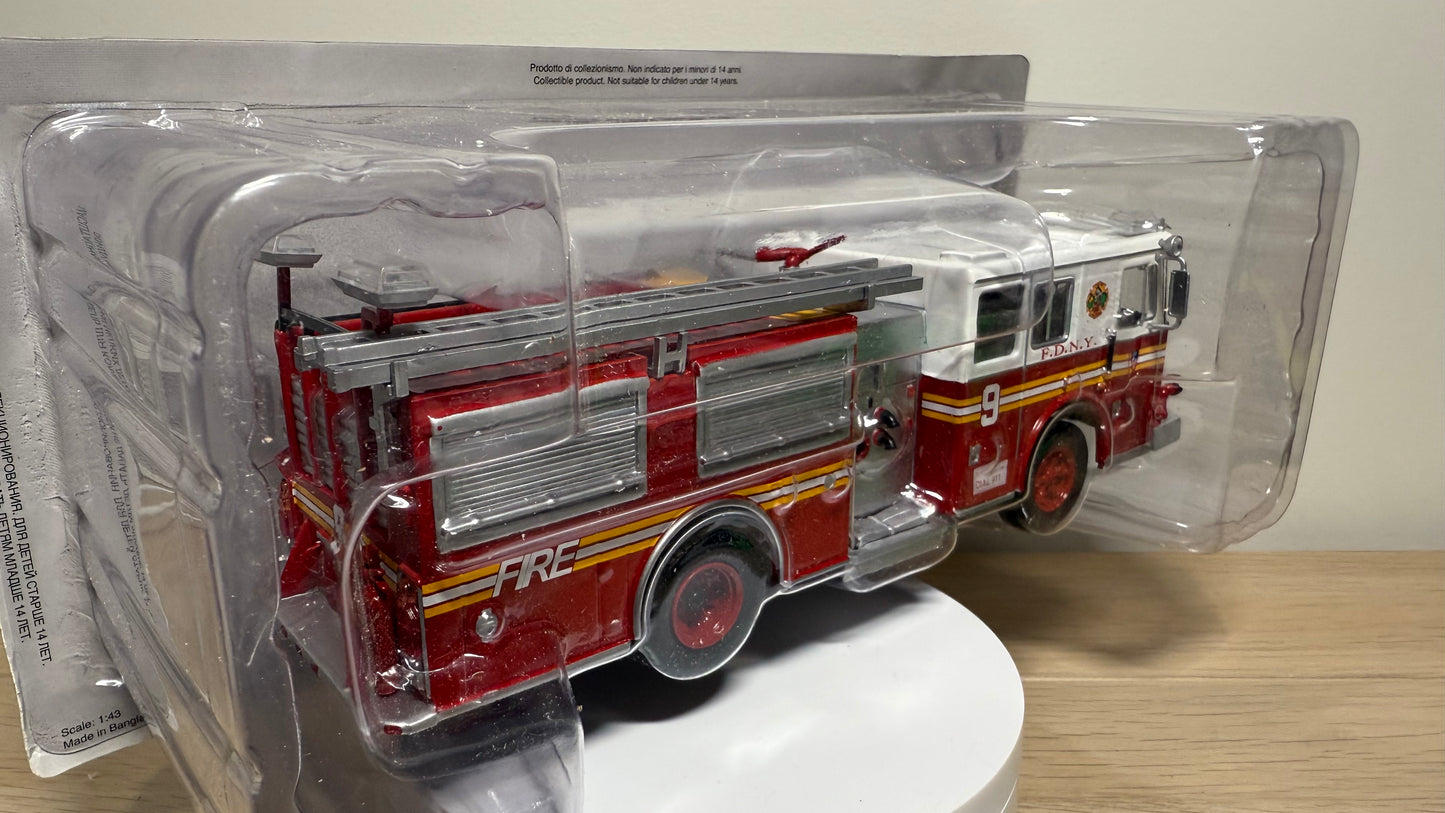 HACHETTE - 1/43 Scale Die-Cast Metal Seagrave Pumper Firetruck NYFD New York Fire Department