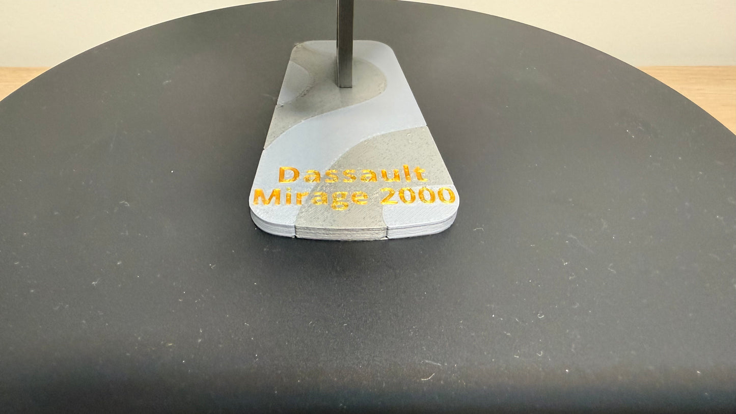 1/100 Dassault Mirage 2000 Fighter Jet Full Colour Snap Model Kit