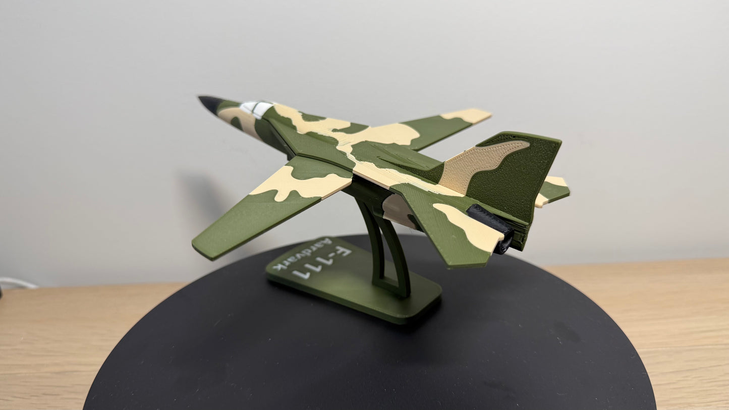 1/100 Scale General Dynamics F-111 Aardvark Fighter Bomber Colour Snap Plane Kit