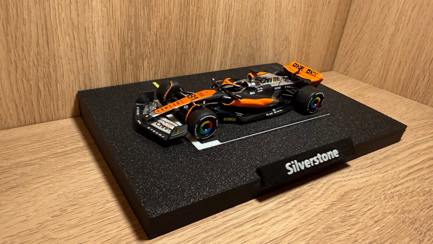 1/43 McLaren F1 #81 Oscar Piastri British Grand Prix Starting Grid Silverstone Special Edition