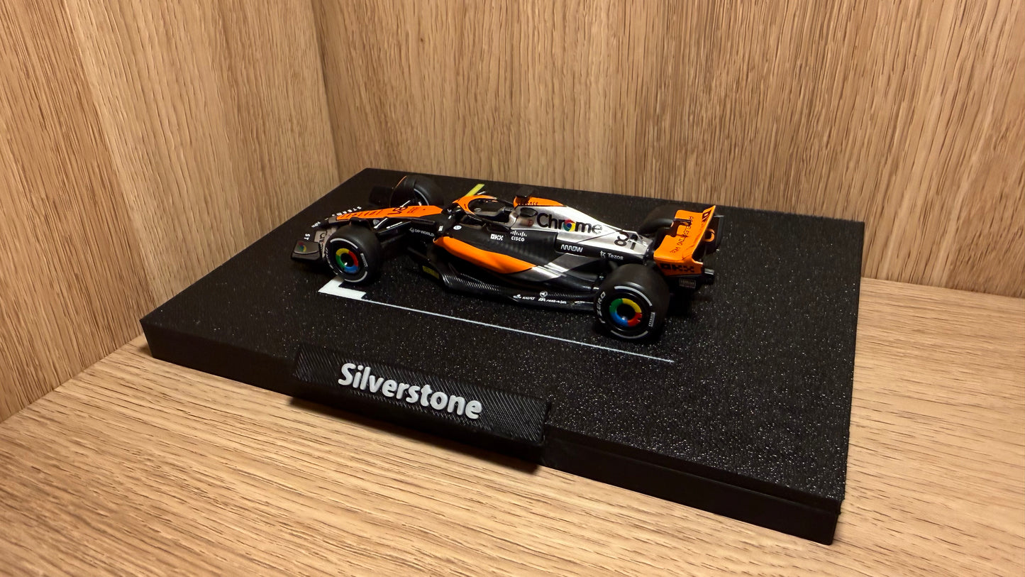 1/43 McLaren F1 #81 Oscar Piastri British Grand Prix Starting Grid Silverstone Special Edition