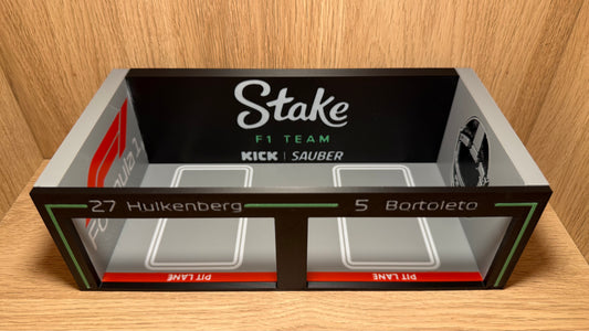 1/64 Stake Sauber F1 Pit Garage Hulkenberg & Bortoleto Hot Wheels Spark Burago