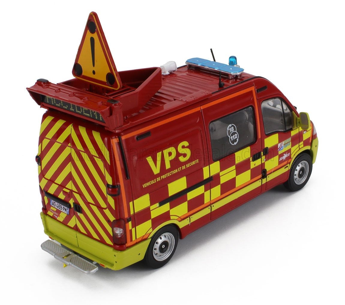 HACHETTE - 1/43 - RENAULT - MASTER VAN VPS VEHICULE DE PROTECTION ET DE SECURITE FIRE ENGINE 2003 - RED YELLOW
