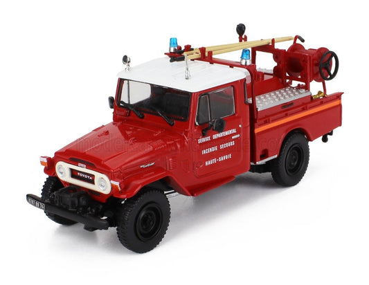 HACHETTE - 1/43 -TOYOTA - LAND CRUISER BJ45 PICK-UP FIRE ENGINE SERVICE DEPARTEMENTAL D'INCENDIE ET DE SECOURS HAUTE SAVOYE 1980 - RED WHITE