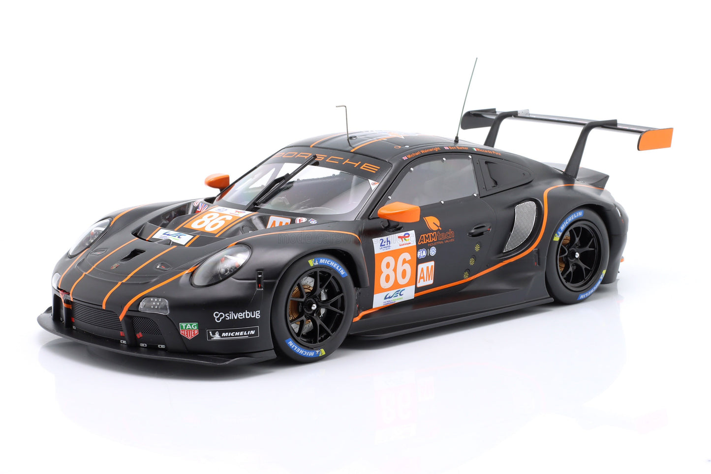 IXO-MODELS - 1/18 - PORSCHE - 911 991 RSR-19 4.2L TEAM GR RACING N 86 24h LE MANS 2022 MICHAEL WAINWRIGHT - RICCARDO PERA - BEN BARKER