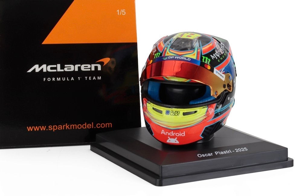 1/5 SPARK HELMET - BELL HELMET - CASCO HELMET F1 OSCAR PIASTRI TEAM MCLAREN N 81 SEASON 2025