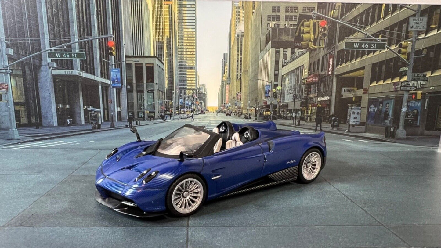 Custom Super Detail 1:43 Die-Cast Pagani Huayra Roadster 2017 Blue Carbon in Display Case