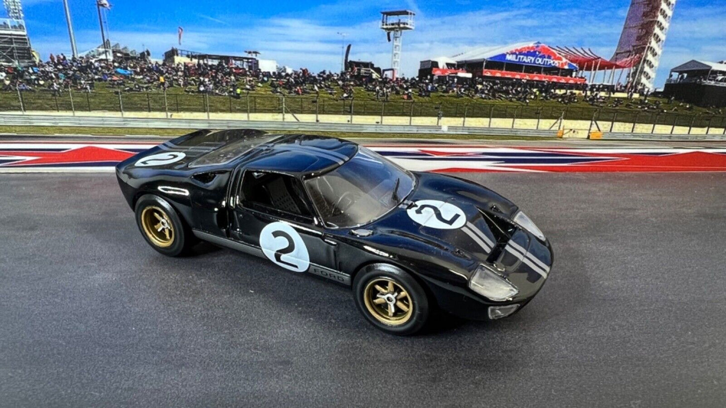 Custom Super Detailed 1:43 Die-Cast Ford GT40 Le Mans 24h 1969 #2 Bruce McLaren