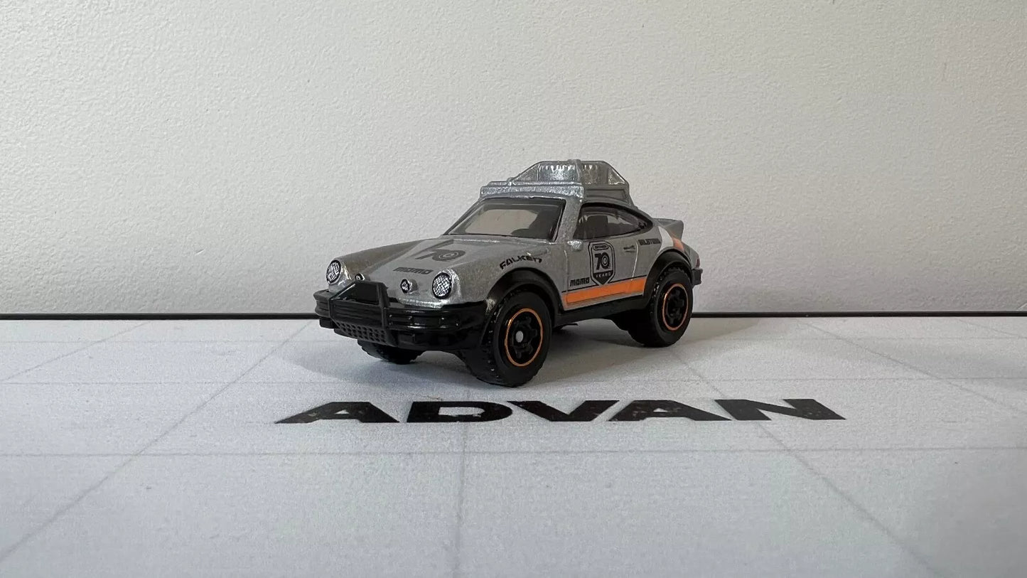 2023 MATCHBOX Power Grab #80/100 1985 Porsche 911 Rally 70 Years SPECIAL Box