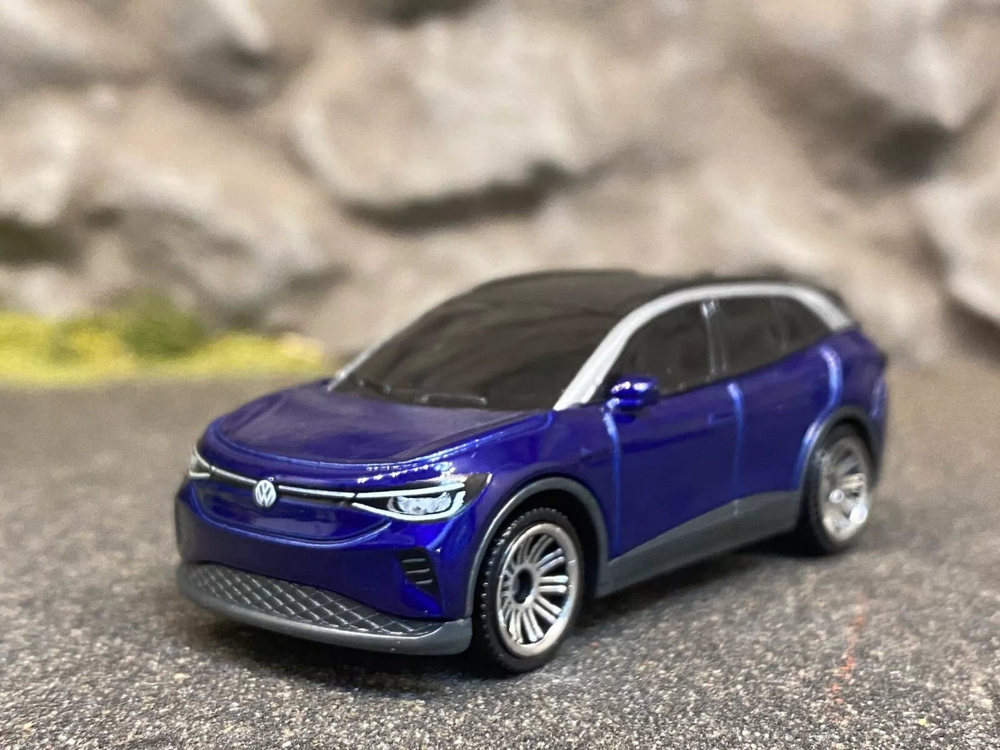 MATCHBOX Power Grab #44/100 2024 Volkswagen VW ID.4 EV MB Adventure World Tour